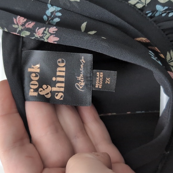 High-collared mini dress - Picture 7 of 10